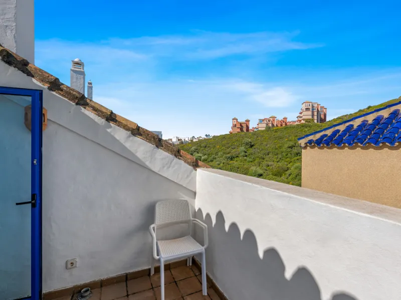 Apartment - Penthouse Duplex в продаже в Manilva, Málaga. В доме 3 спален и 3 ванных комнат. Площадь дома 184 м²