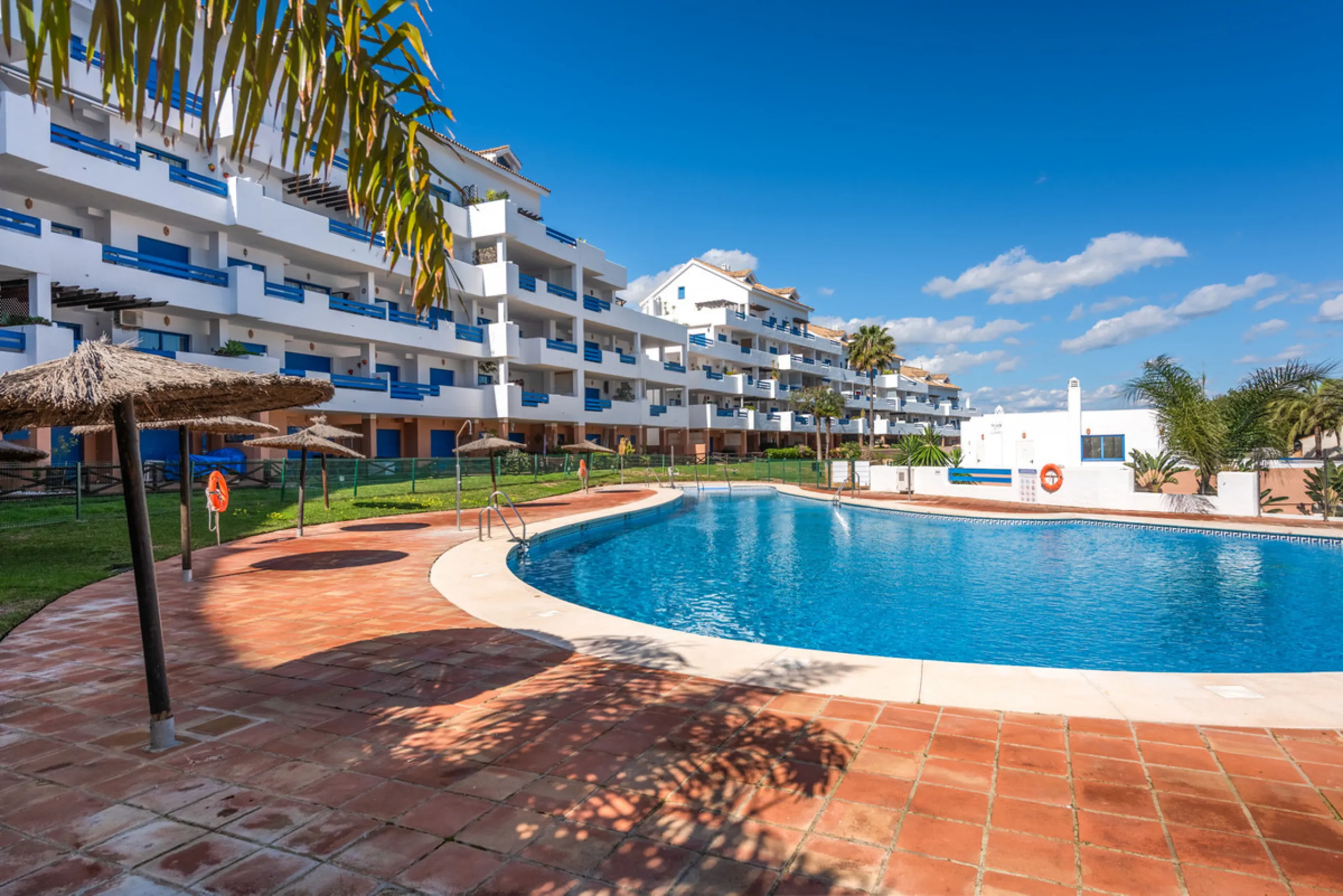 Apartment - Penthouse Duplex в продаже в Manilva, Málaga. В доме 3 спален и 3 ванных комнат. Площадь дома 184 м²