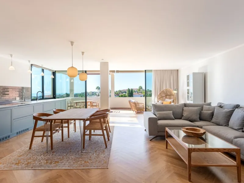 Apartment - Middle Floor Apartment в продаже в Marbella, Málaga. В доме 2 спален и 2 ванных комнат. Площадь дома 169 м²