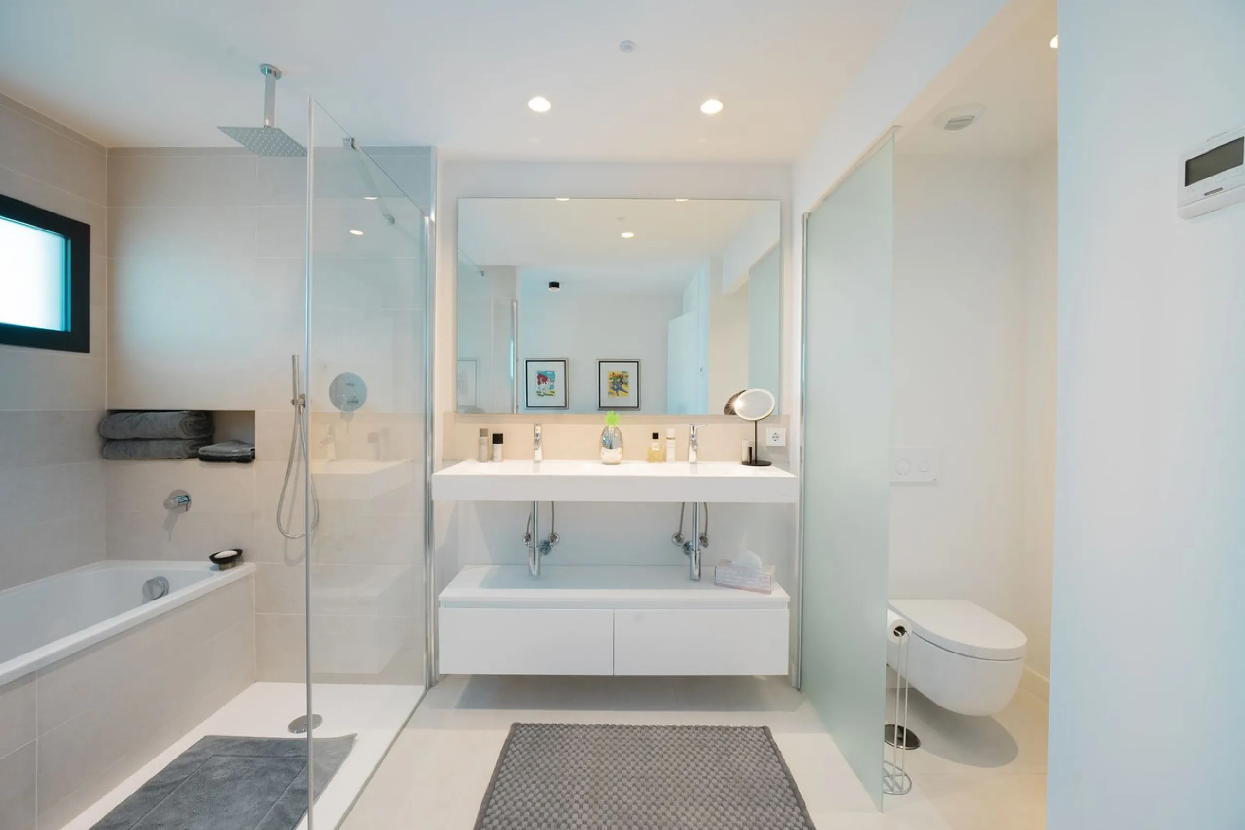 Modern and Bright Apartment in Higuerón West, Fuengirola