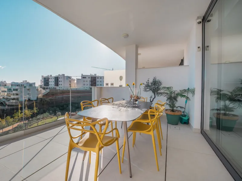 Modern and Bright Apartment in Higuerón West, Fuengirola