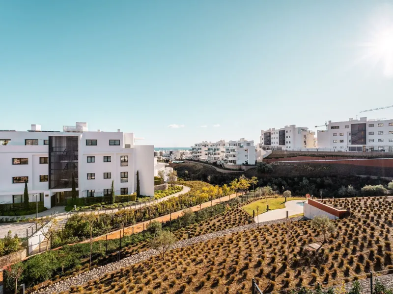 Modern and Bright Apartment in Higuerón West, Fuengirola