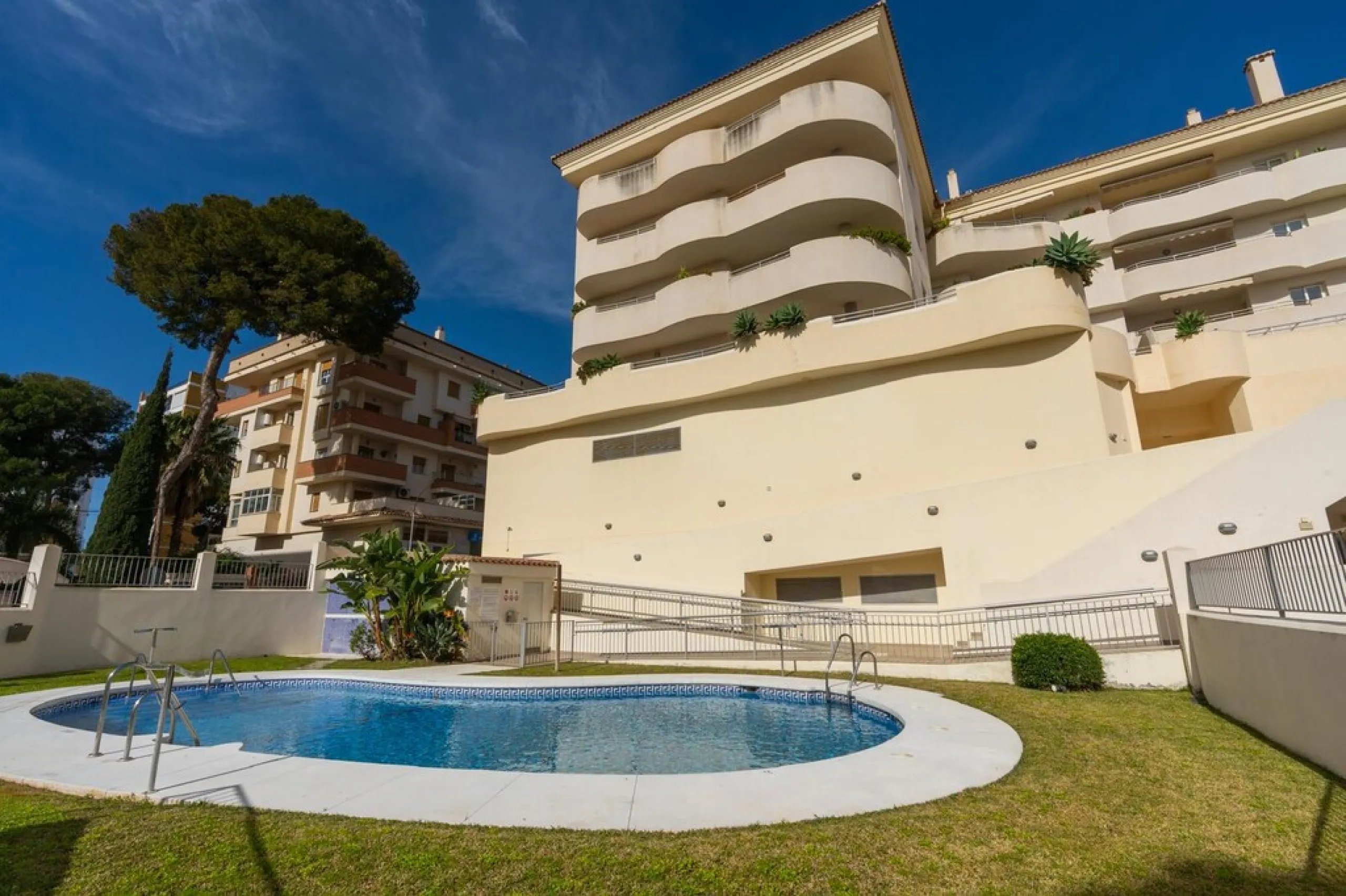 Апартамент средний этаж, Benalmadena, Costa del Sol