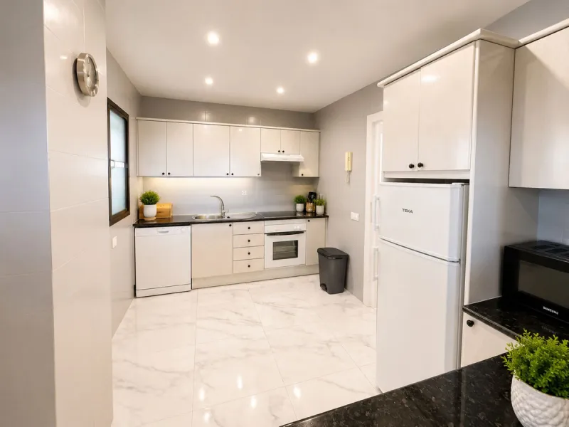 Apartment - Middle Floor Apartment в продаже в Marbella, Málaga. В доме 2 спален и 2 ванных комнат. Площадь дома 114 м²