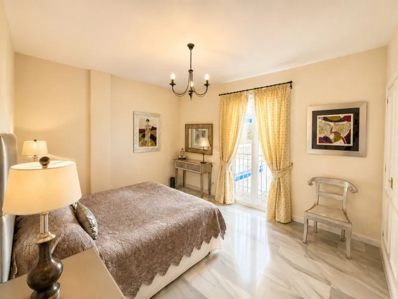 Apartment - Middle Floor Apartment в продаже в Marbella, Málaga. В доме 2 спален и 2 ванных комнат. Площадь дома 114 м²