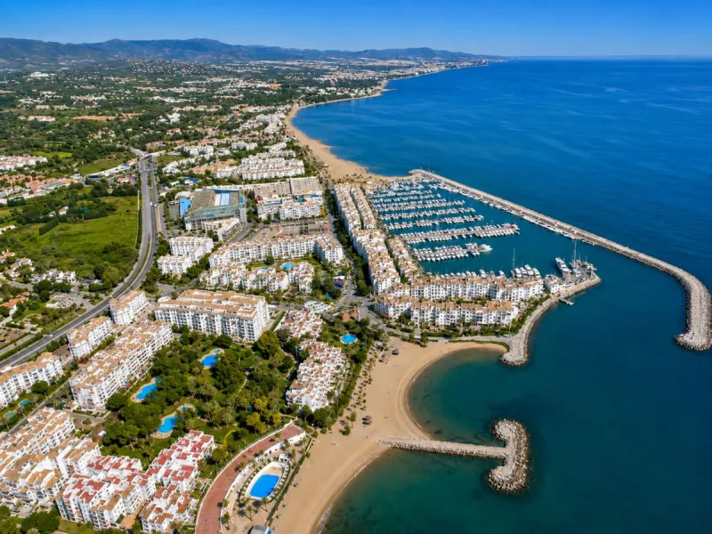 Apartment - Middle Floor Apartment в продаже в Marbella, Málaga. В доме 2 спален и 2 ванных комнат. Площадь дома 114 м²