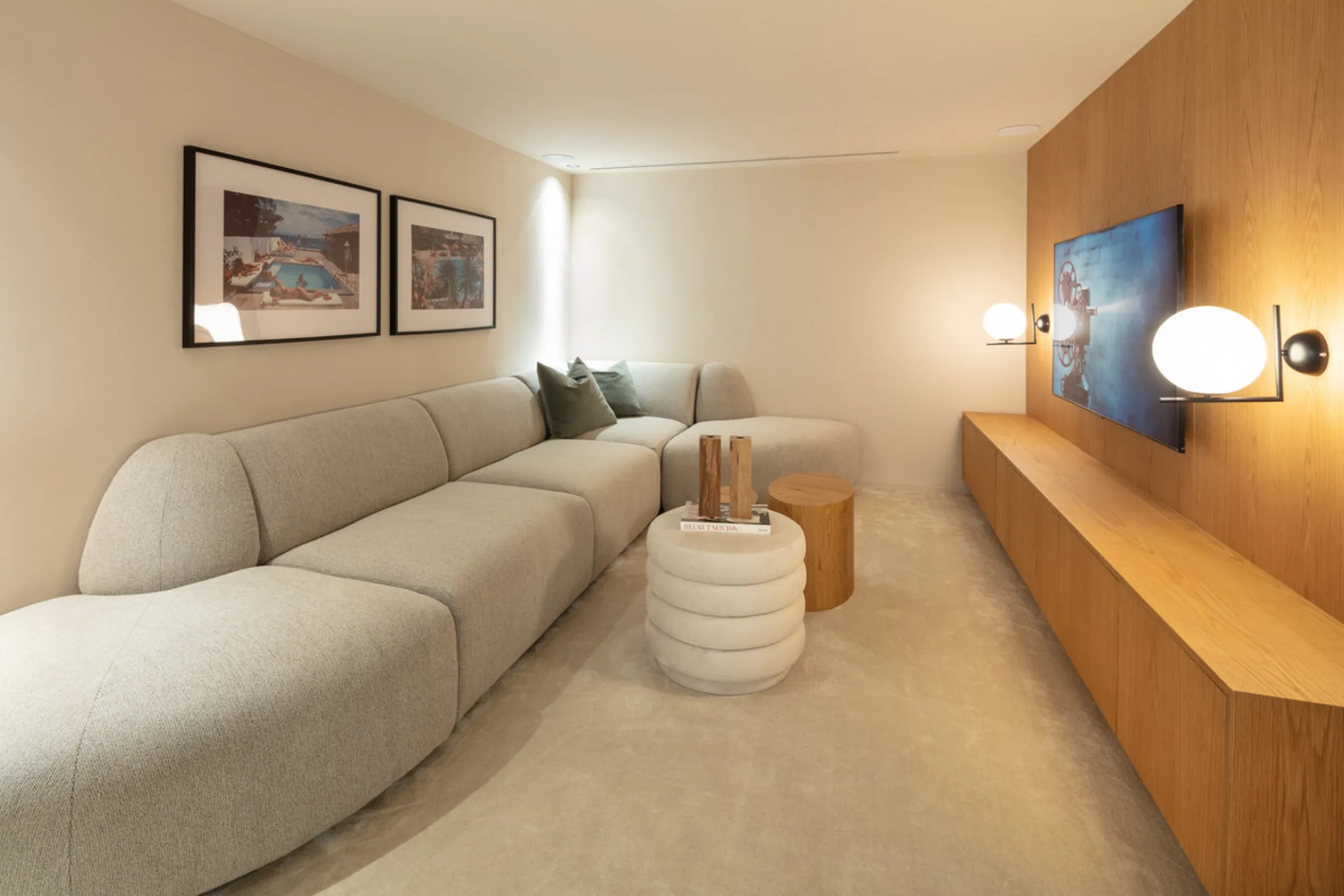 House - Detached Villa в продаже в Marbella, Málaga. В доме 4 спален и 5 ванных комнат. Площадь дома 435 м². Площадь участка 1038 м²