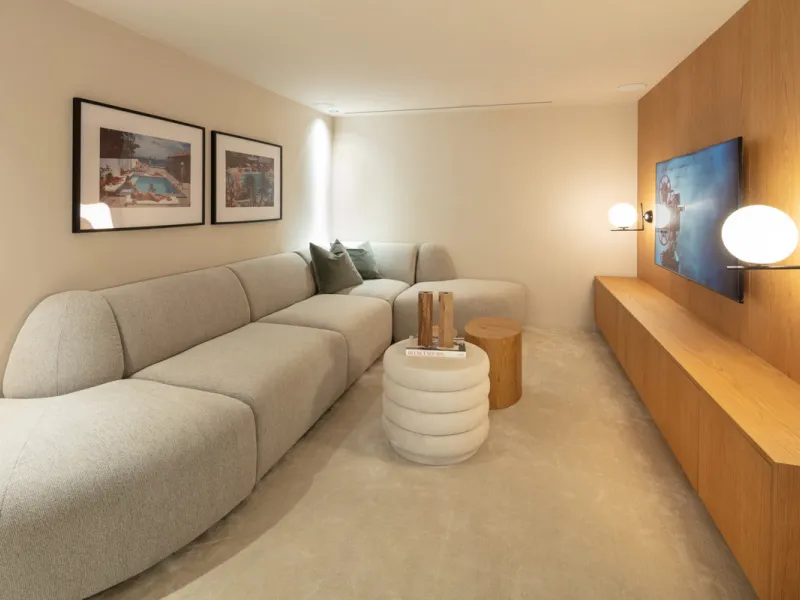 House - Detached Villa в продаже в Marbella, Málaga. В доме 4 спален и 5 ванных комнат. Площадь дома 435 м². Площадь участка 1038 м²