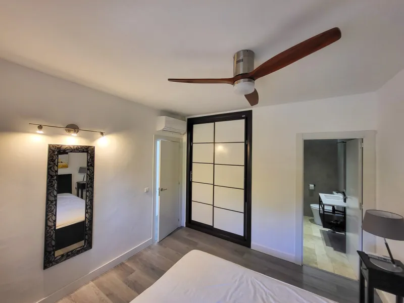 This is an excellent opportunity to own a beautifully renovated two-bedroom, two-bathroom apartment in a sought-after, gated community by the beach.