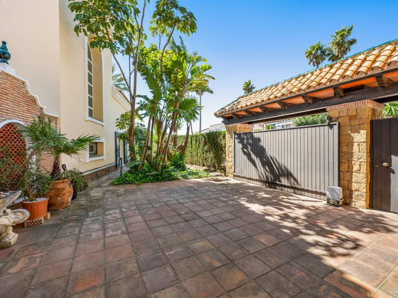 Andalucian Villa – Seghers, Estepona