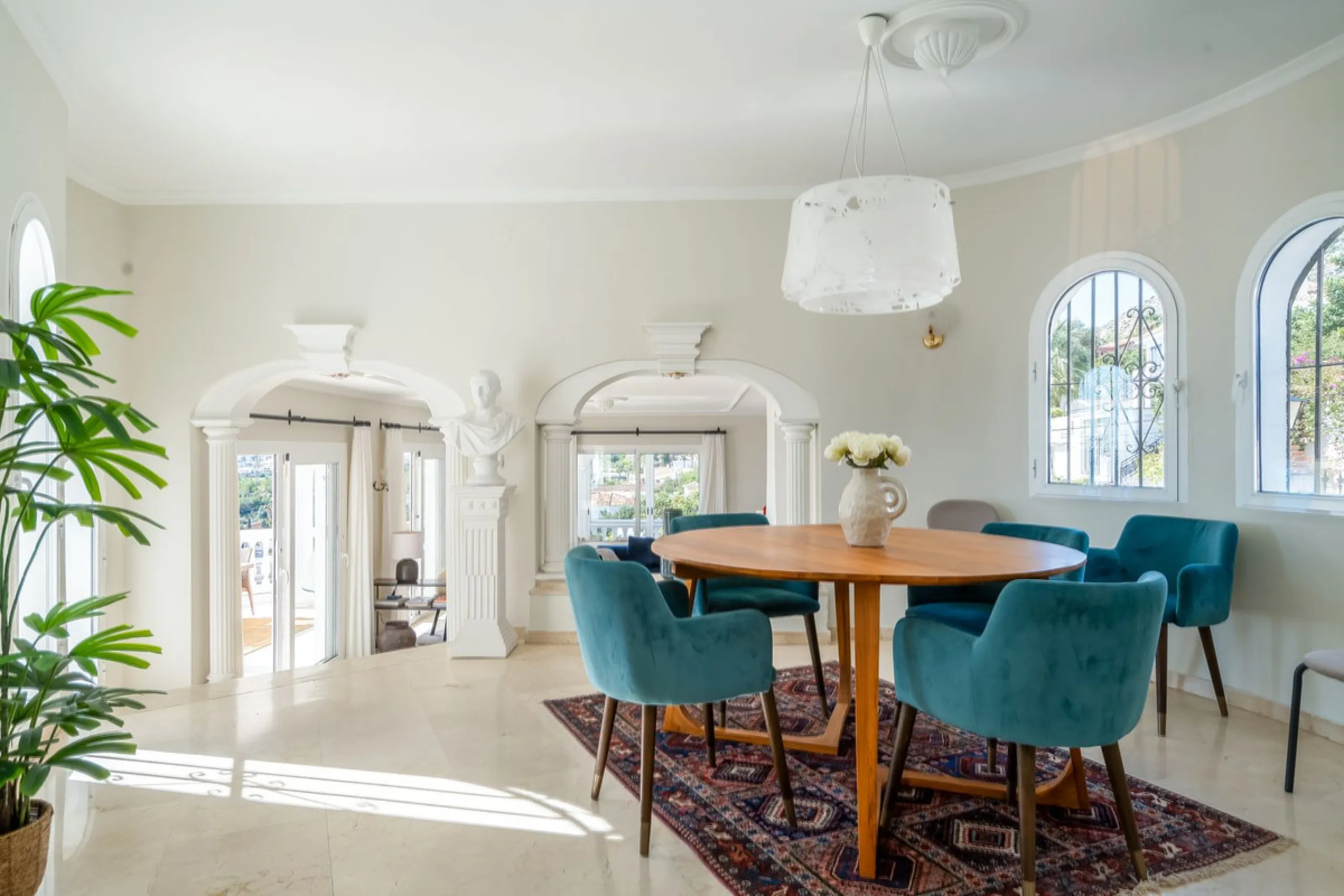 **Stunning Villa with Panoramic Sea Views in La Capellania, Benalmádena**