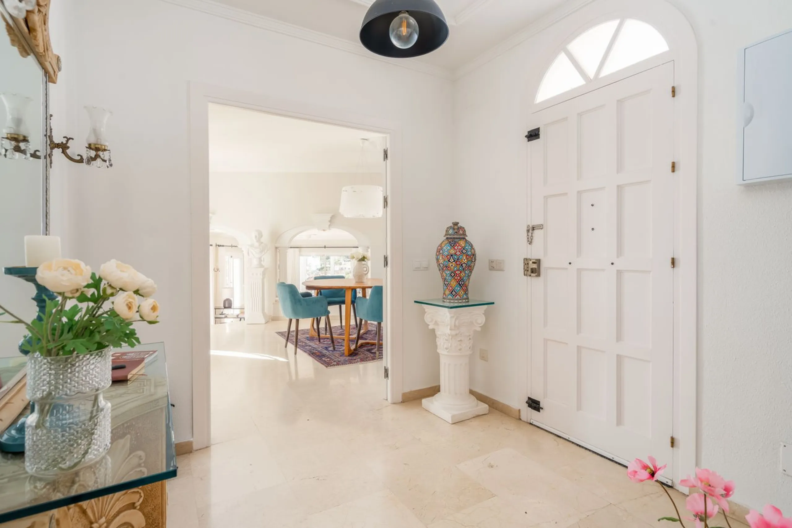 **Stunning Villa with Panoramic Sea Views in La Capellania, Benalmádena**