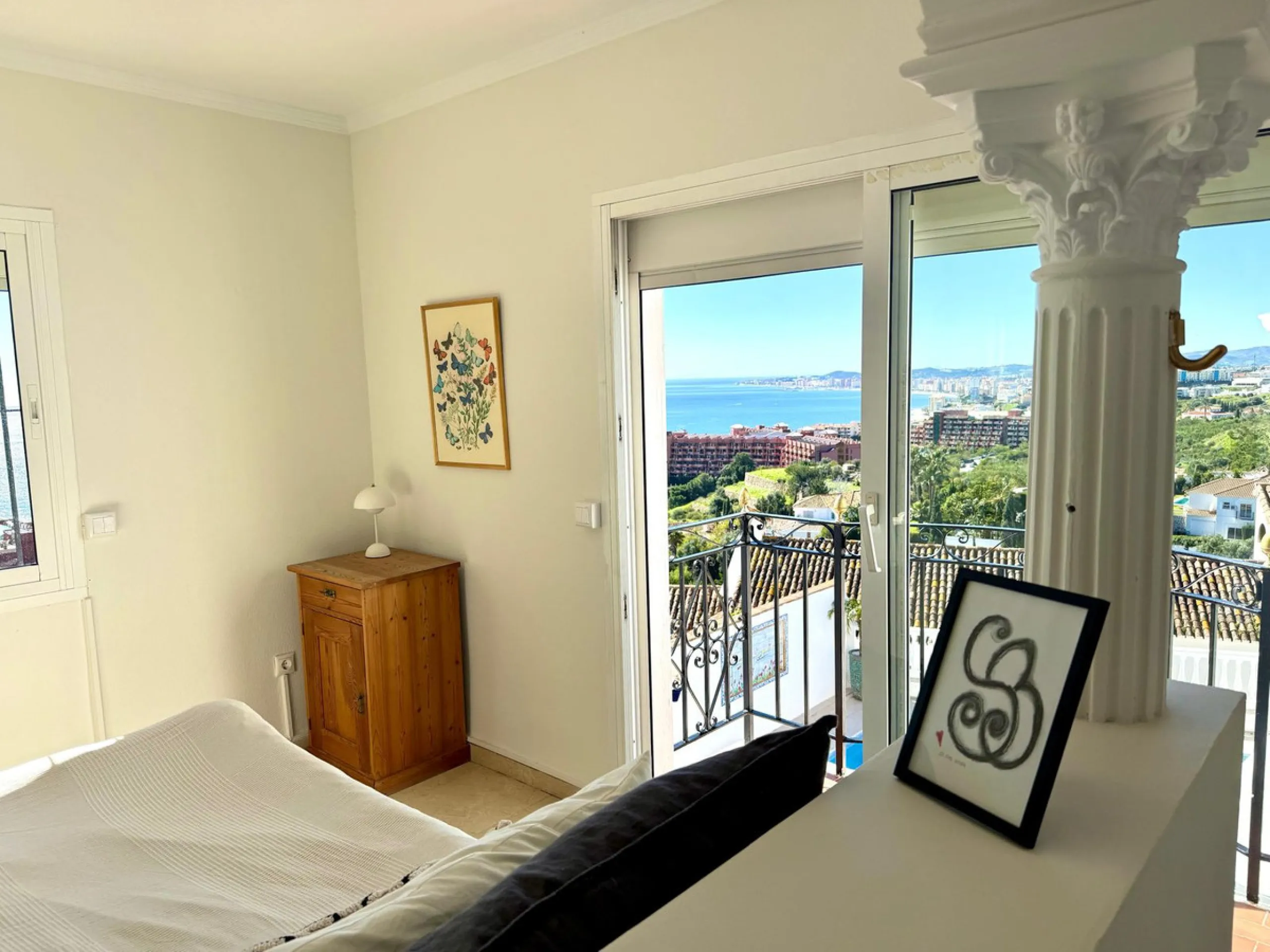 **Stunning Villa with Panoramic Sea Views in La Capellania, Benalmádena**