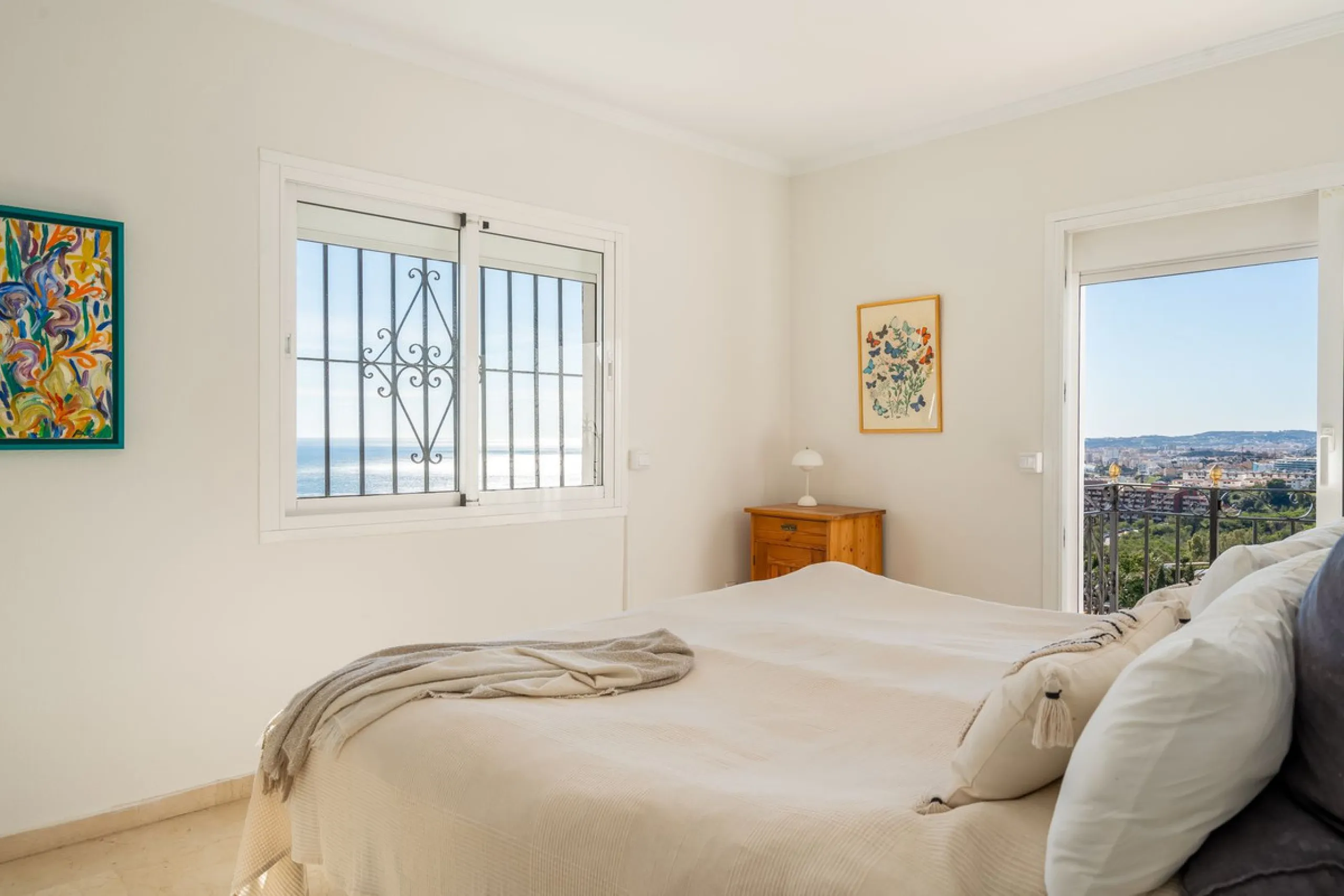 **Stunning Villa with Panoramic Sea Views in La Capellania, Benalmádena**