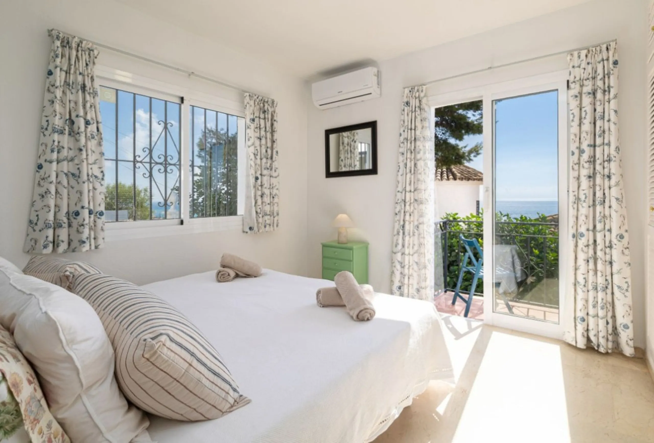 **Stunning Villa with Panoramic Sea Views in La Capellania, Benalmádena**