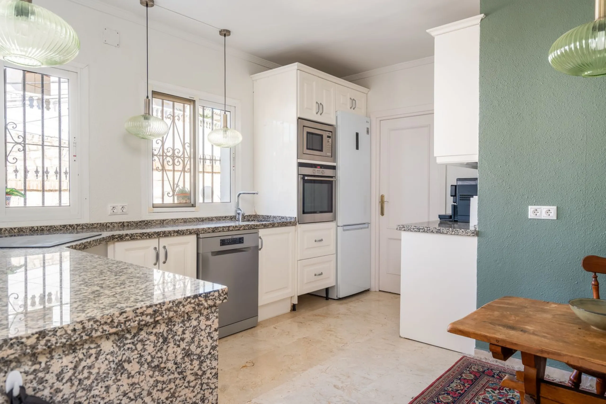 **Stunning Villa with Panoramic Sea Views in La Capellania, Benalmádena**