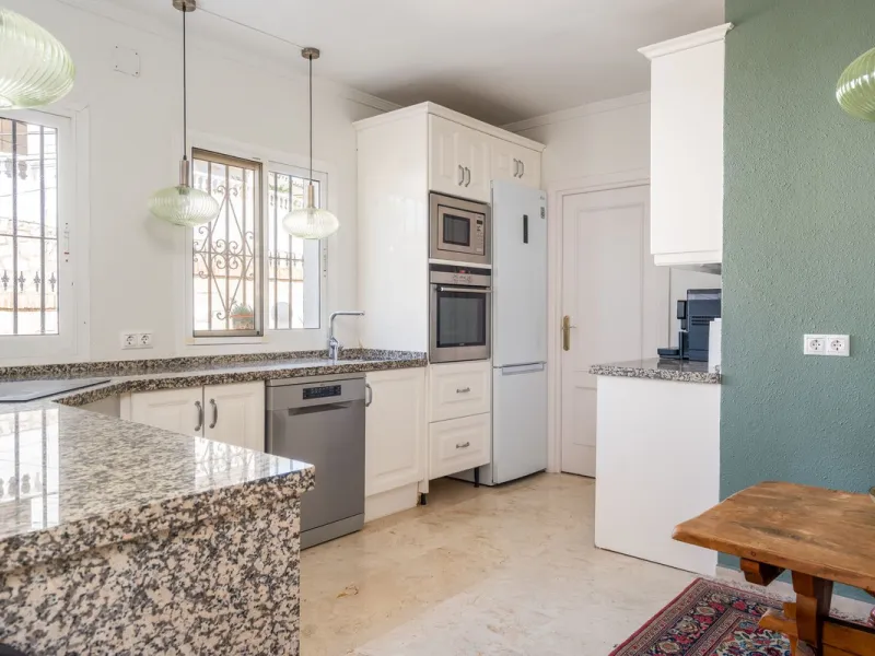 **Stunning Villa with Panoramic Sea Views in La Capellania, Benalmádena**
