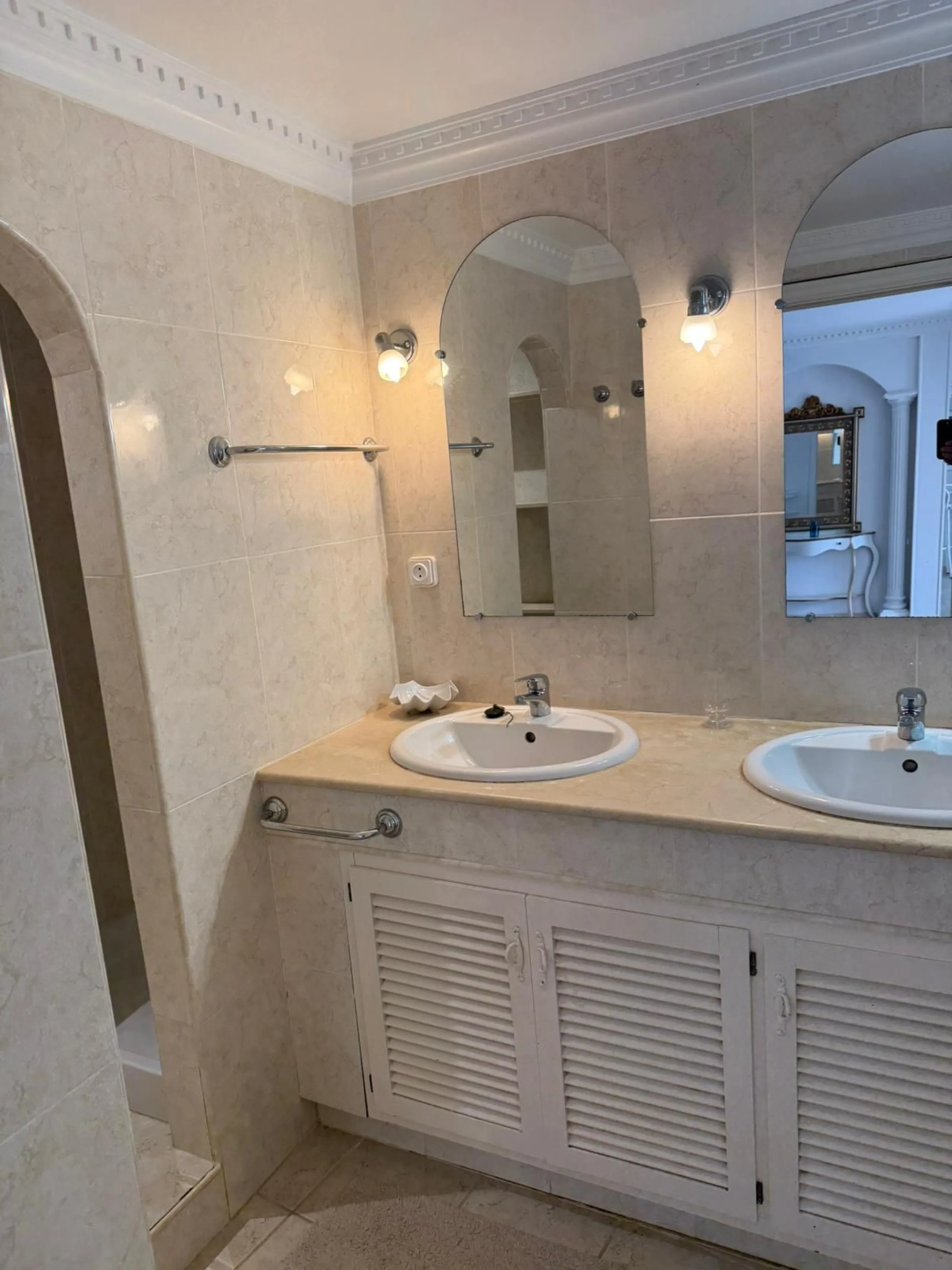 **Stunning Villa with Panoramic Sea Views in La Capellania, Benalmádena**