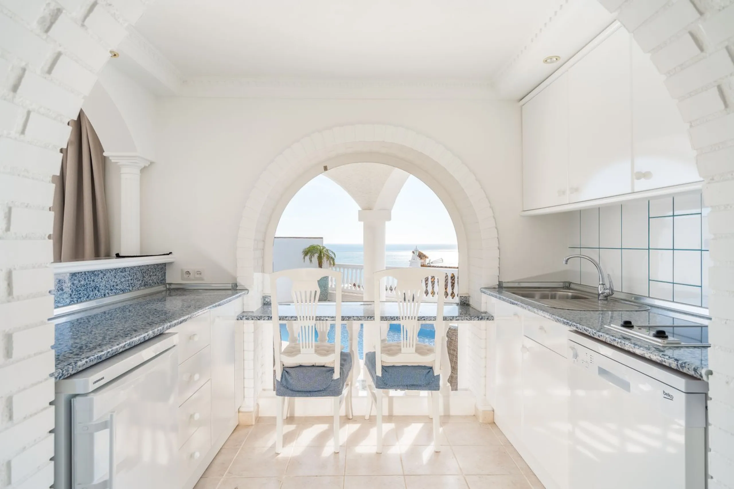 **Stunning Villa with Panoramic Sea Views in La Capellania, Benalmádena**