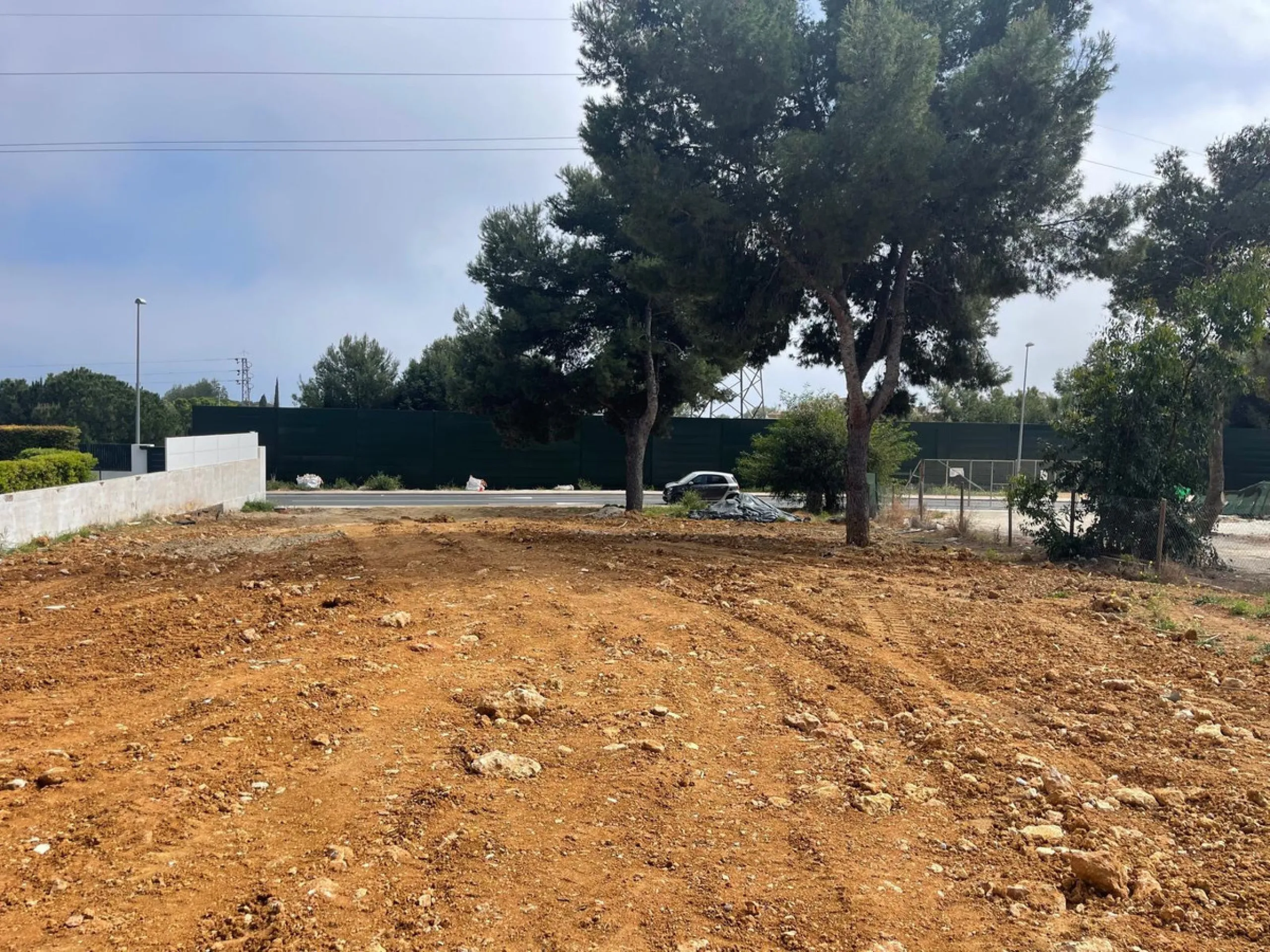 Plot - Land в продаже в Marbella, Málaga. Площадь участка 1165 м²