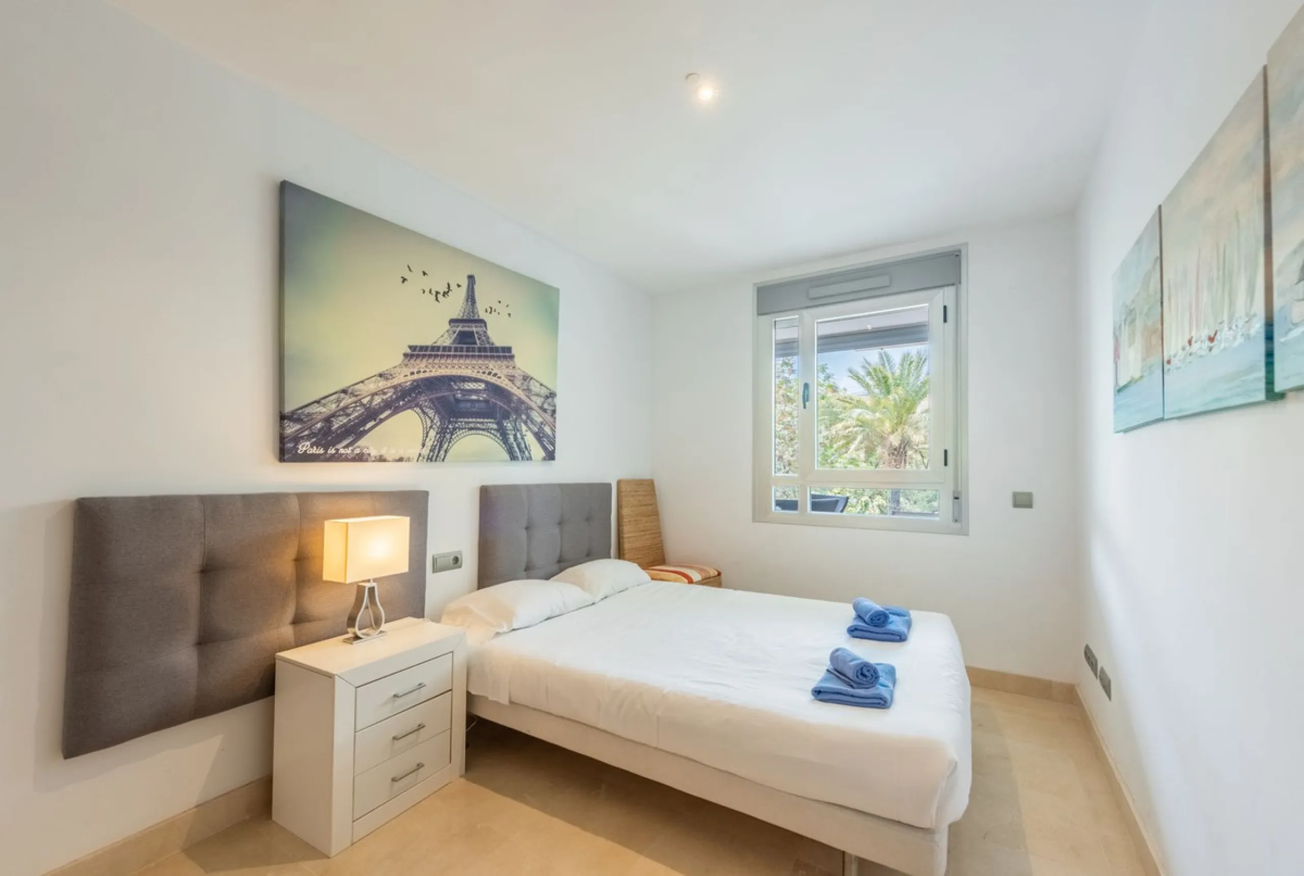 Modern apartment in prime location with tourist license