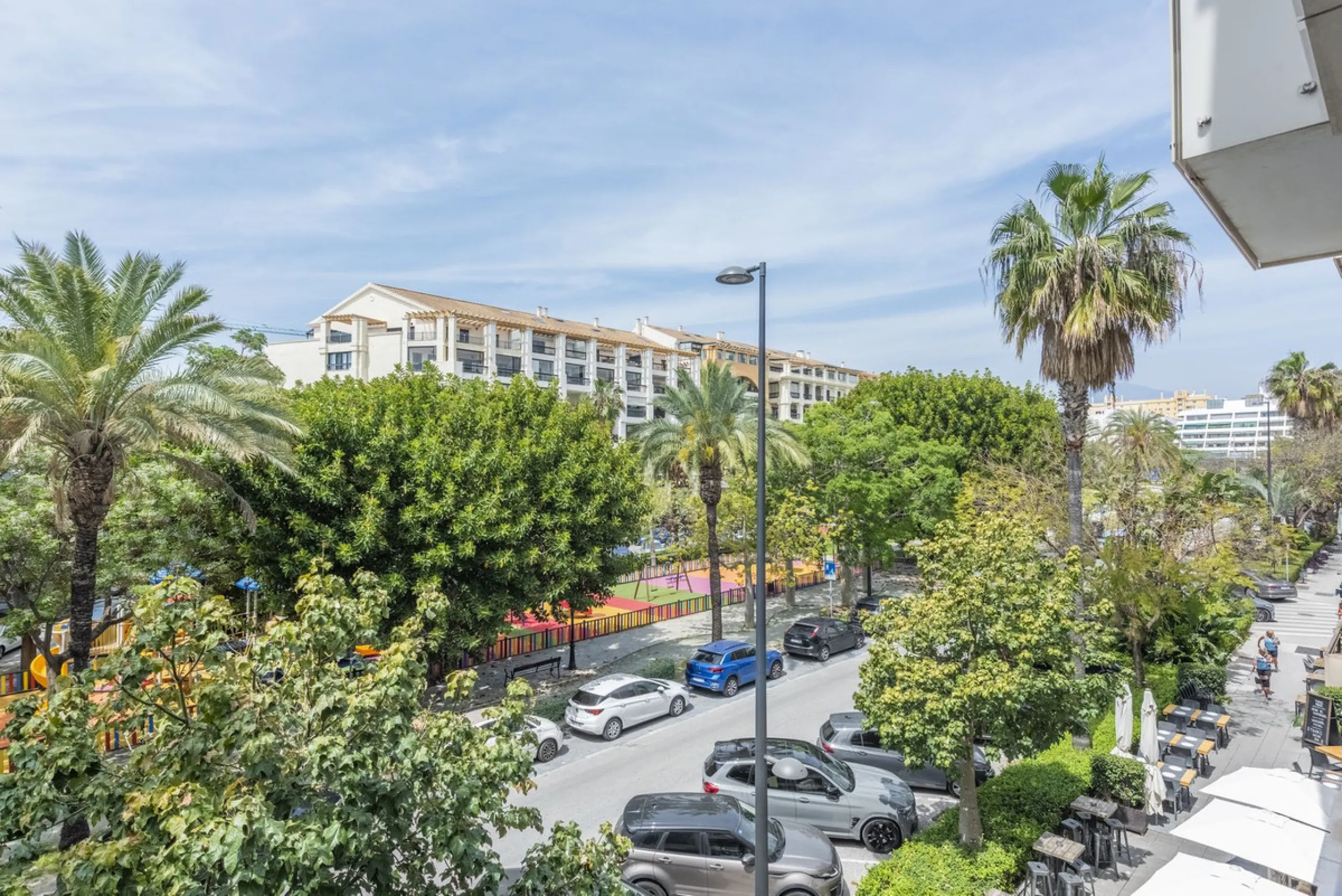 Modern apartment in prime location with tourist license