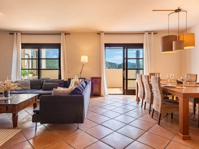 Exclusive 4-bedroom property in El Casar, Benahavís