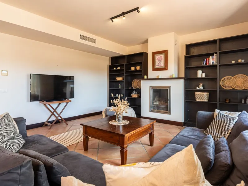 Exclusive 4-bedroom property in El Casar, Benahavís