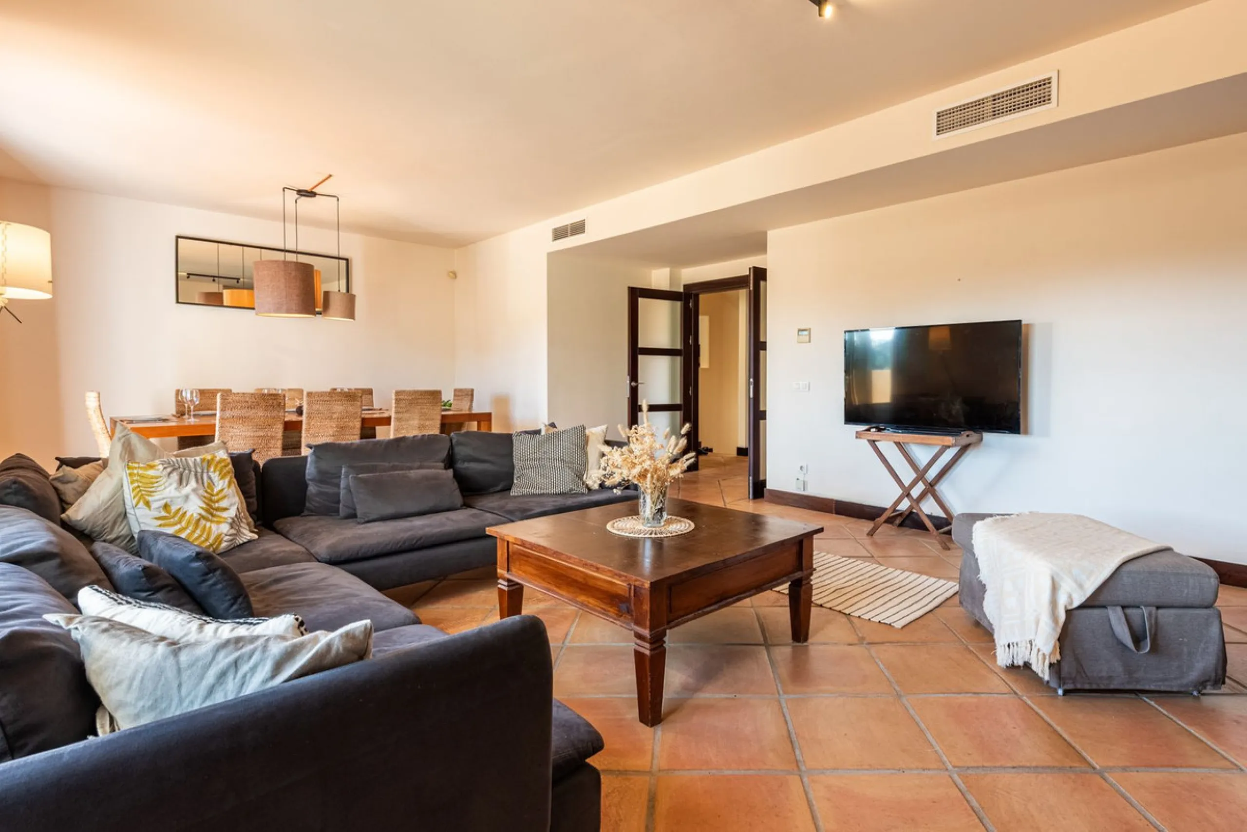 Exclusive 4-bedroom property in El Casar, Benahavís
