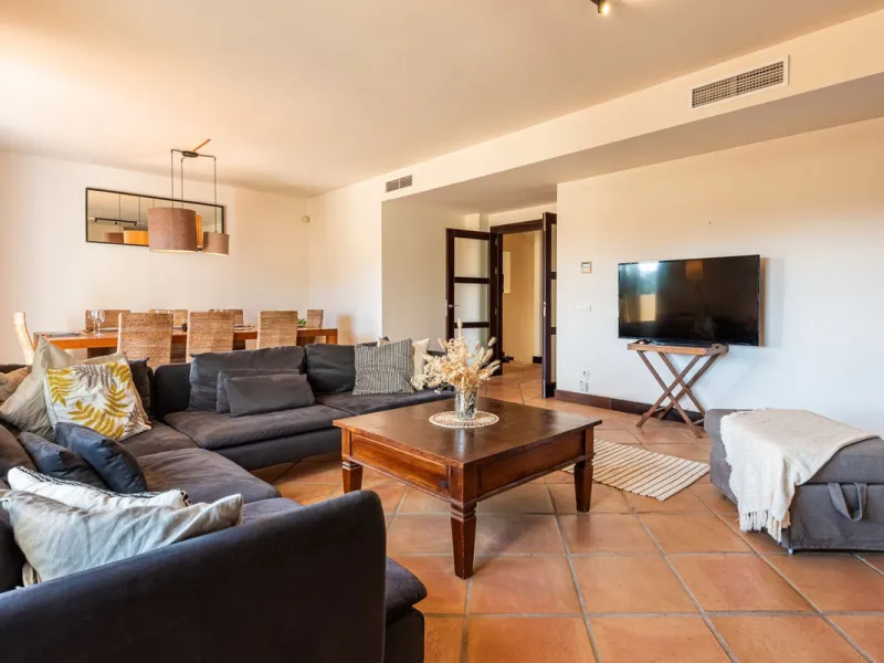 Exclusive 4-bedroom property in El Casar, Benahavís
