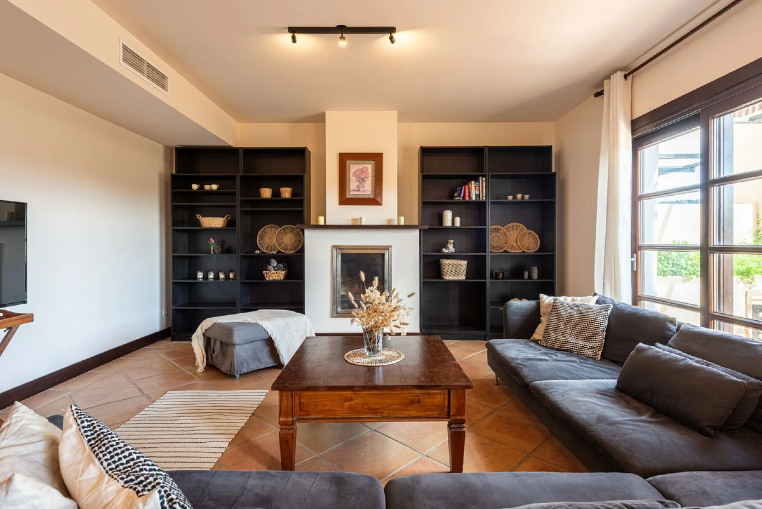 Exclusive 4-bedroom property in El Casar, Benahavís