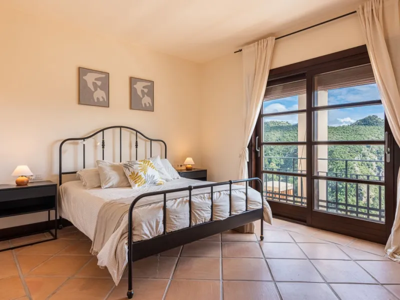 Exclusive 4-bedroom property in El Casar, Benahavís