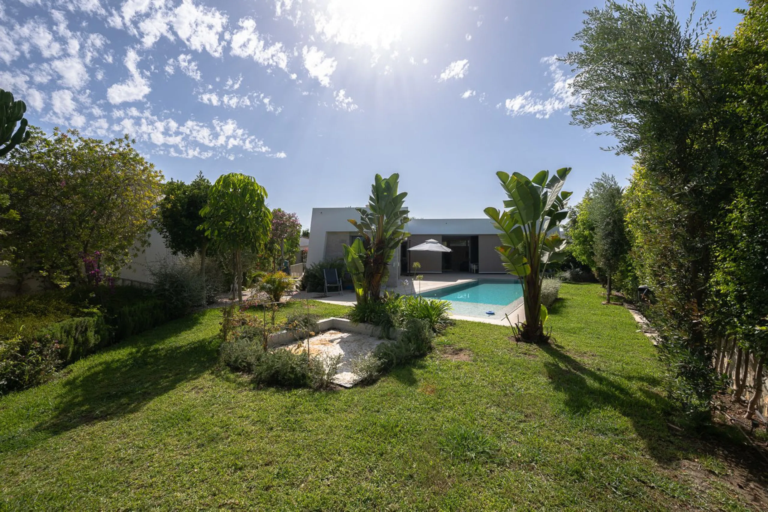 Located in the highly sought-after residential area of Marbesa, just a short stroll from the beach, this stunning villa combines contemporary design with ultimate comfort. Built in 2023 and completed in 2024 to the highest standards, it offers everything 