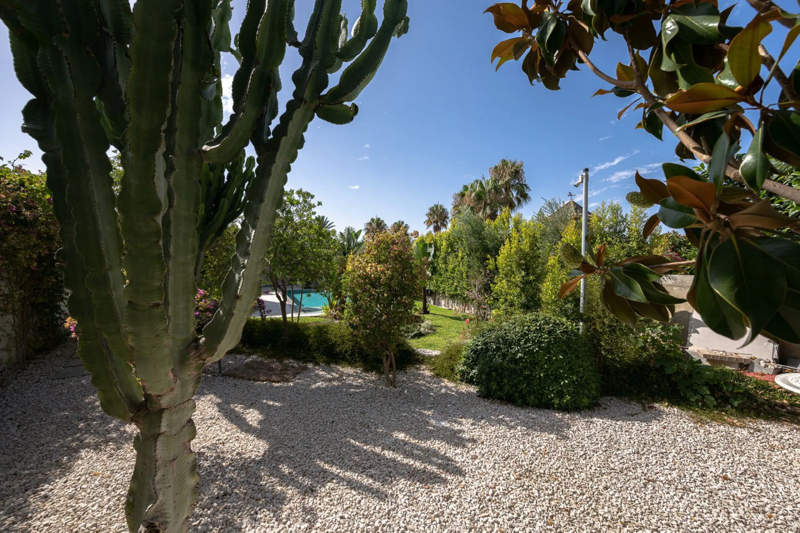 Located in the highly sought-after residential area of Marbesa, just a short stroll from the beach, this stunning villa combines contemporary design with ultimate comfort. Built in 2023 and completed in 2024 to the highest standards, it offers everything 