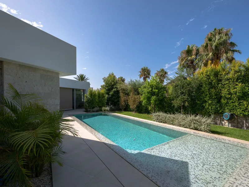Located in the highly sought-after residential area of Marbesa, just a short stroll from the beach, this stunning villa combines contemporary design with ultimate comfort. Built in 2023 and completed in 2024 to the highest standards, it offers everything 