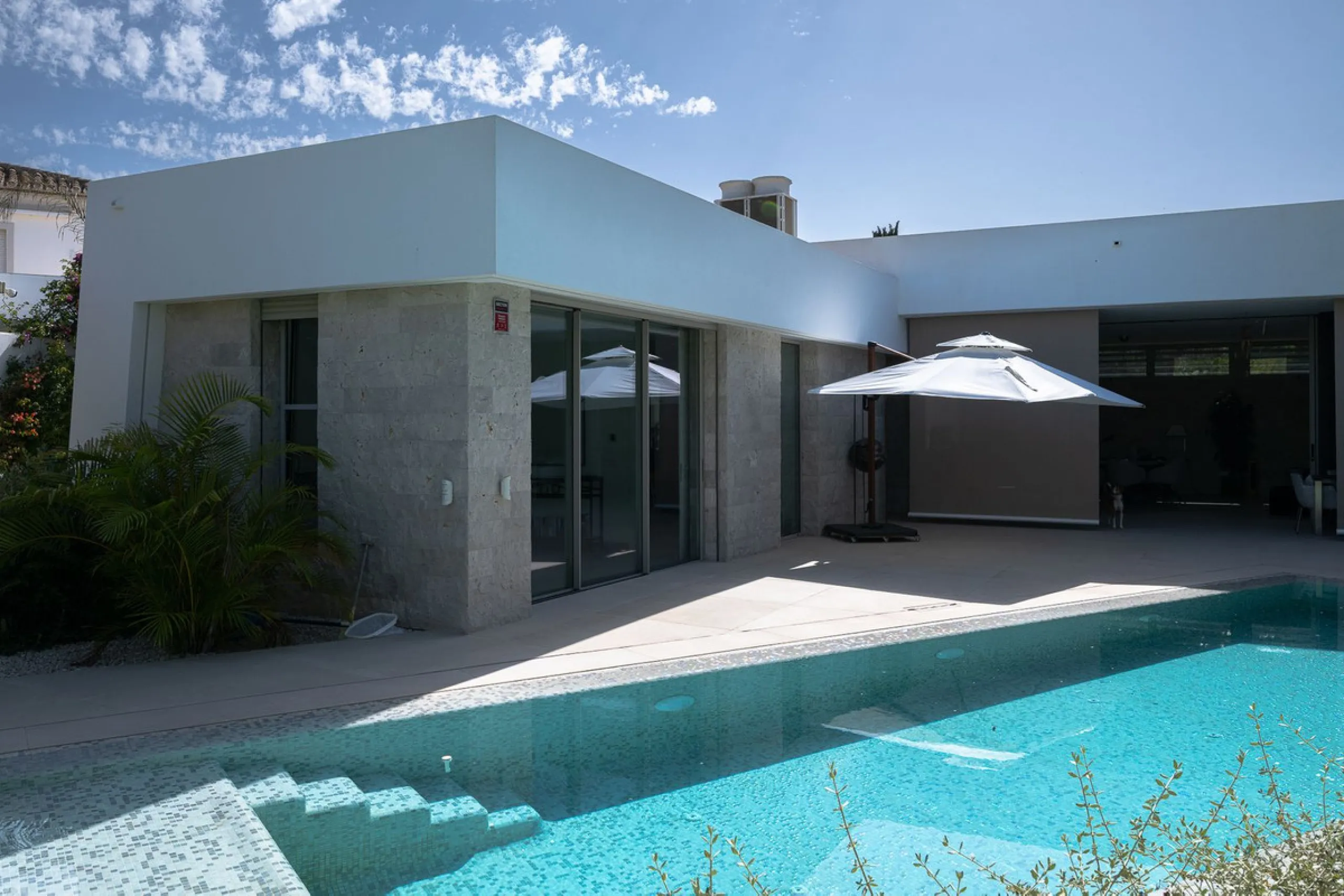 Located in the highly sought-after residential area of Marbesa, just a short stroll from the beach, this stunning villa combines contemporary design with ultimate comfort. Built in 2023 and completed in 2024 to the highest standards, it offers everything 