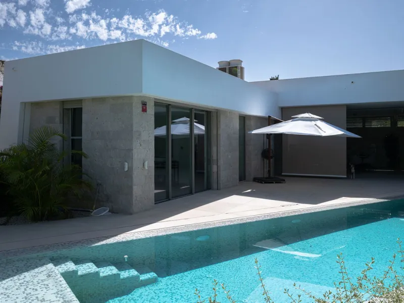 Located in the highly sought-after residential area of Marbesa, just a short stroll from the beach, this stunning villa combines contemporary design with ultimate comfort. Built in 2023 and completed in 2024 to the highest standards, it offers everything 