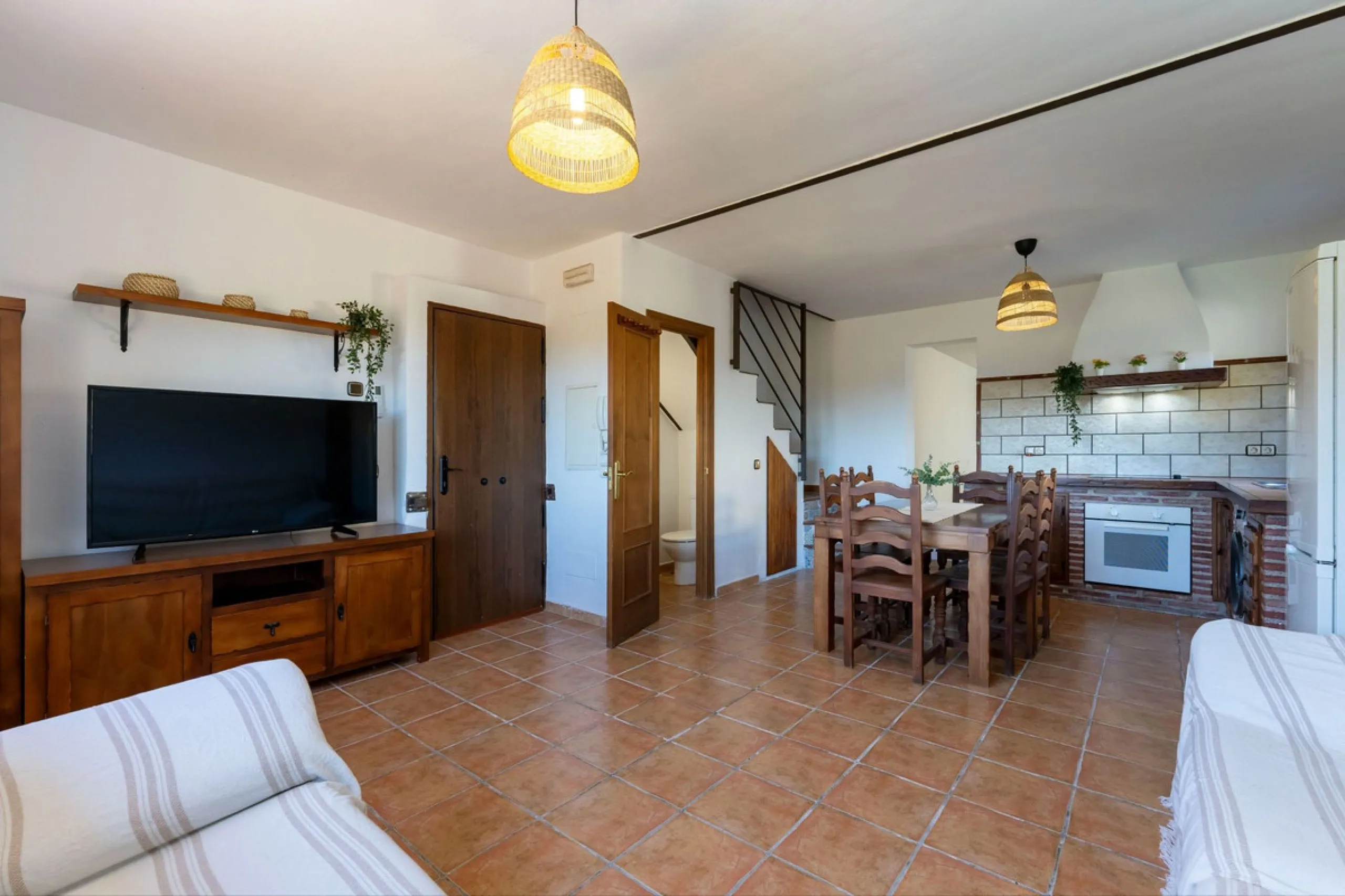 House - Finca - Cortijo в продаже в Coín, Málaga. В доме 3 спален и 2 ванных комнат. Площадь дома 71 м². Площадь участка 929 м²