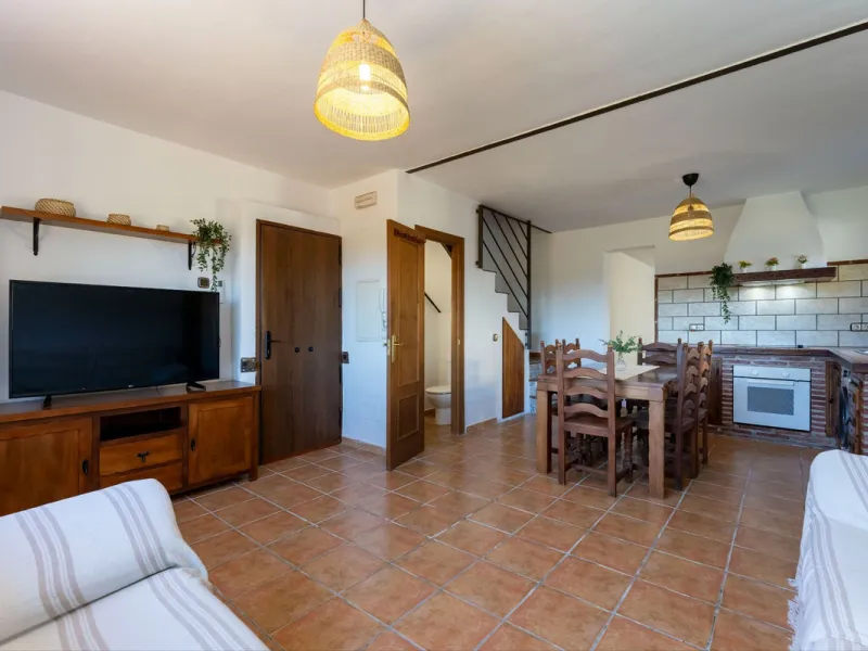 House - Finca - Cortijo в продаже в Coín, Málaga. В доме 3 спален и 2 ванных комнат. Площадь дома 71 м². Площадь участка 929 м²