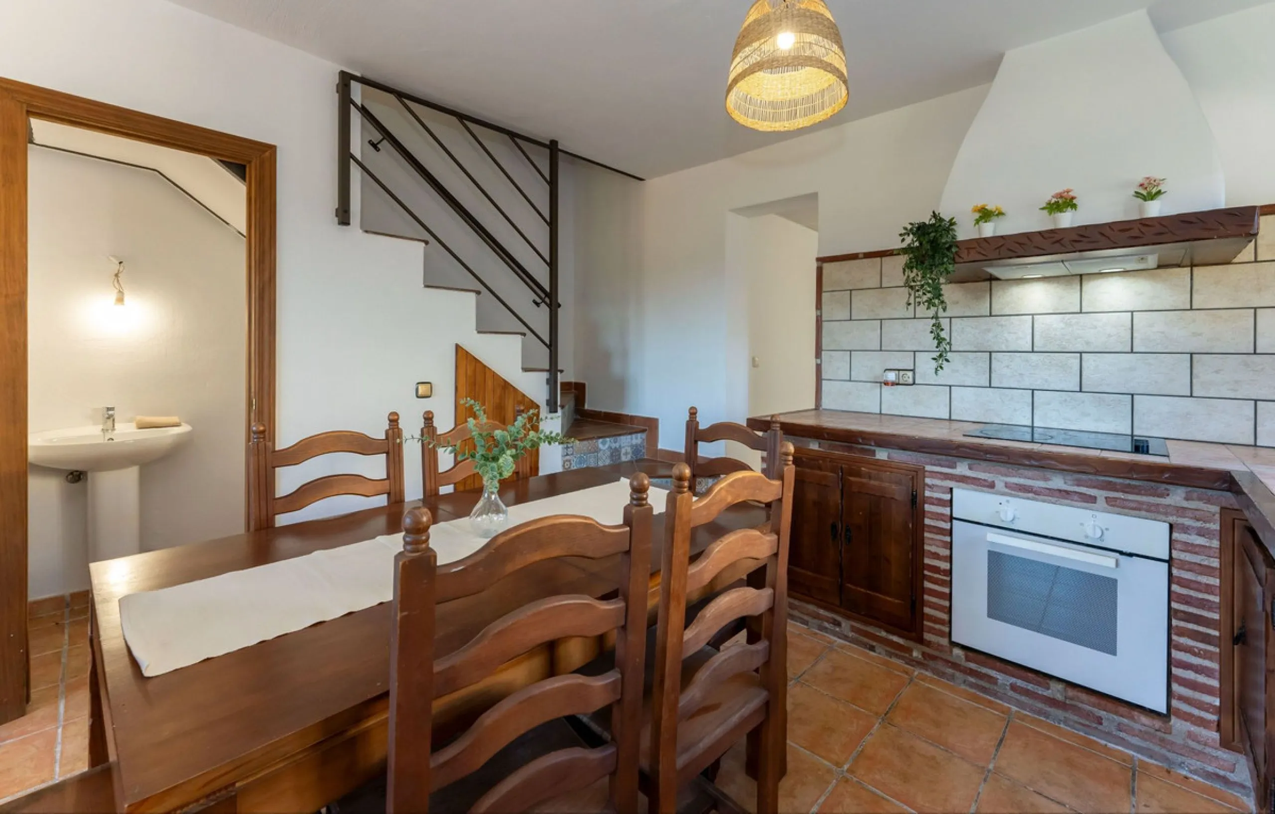 House - Finca - Cortijo в продаже в Coín, Málaga. В доме 3 спален и 2 ванных комнат. Площадь дома 71 м². Площадь участка 929 м²