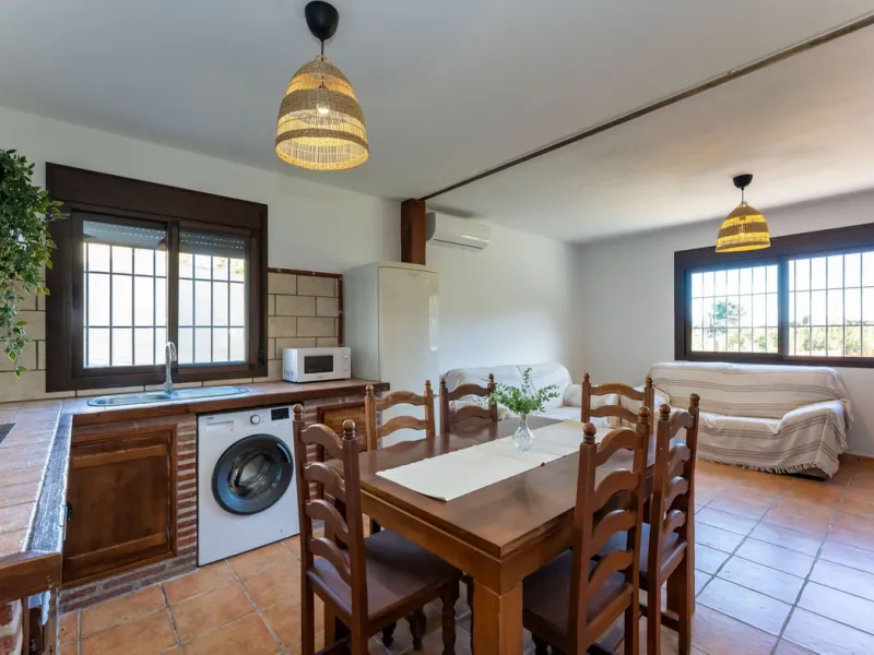 House - Finca - Cortijo в продаже в Coín, Málaga. В доме 3 спален и 2 ванных комнат. Площадь дома 71 м². Площадь участка 929 м²