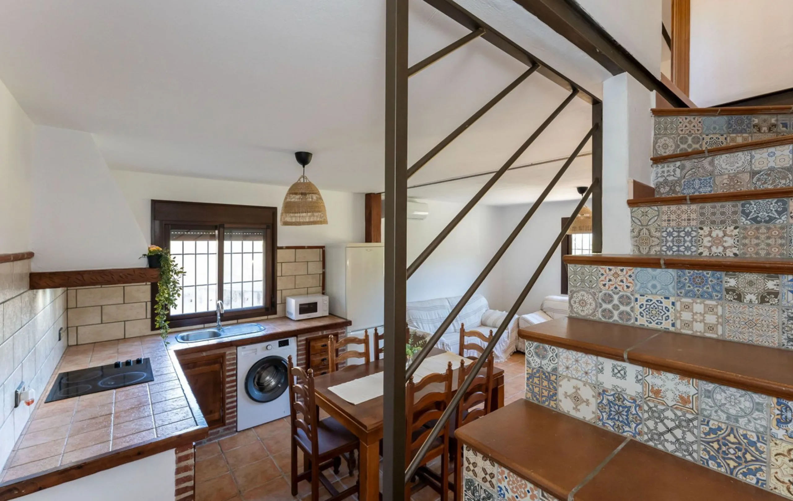 House - Finca - Cortijo в продаже в Coín, Málaga. В доме 3 спален и 2 ванных комнат. Площадь дома 71 м². Площадь участка 929 м²