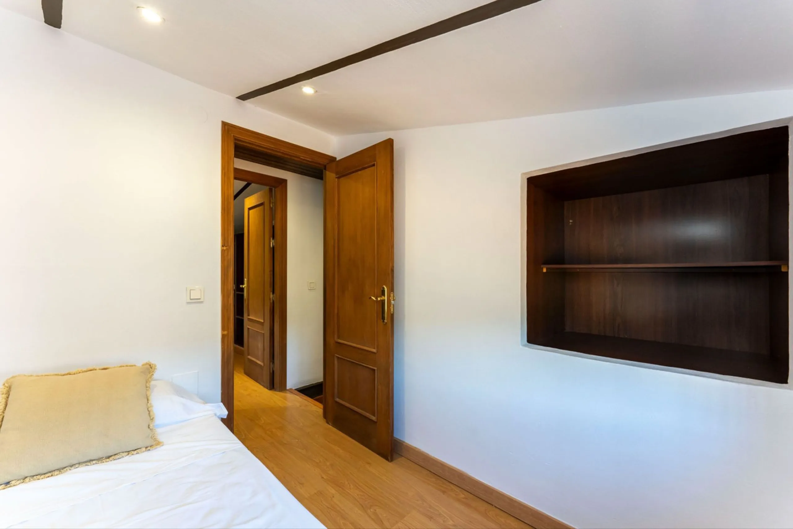 House - Finca - Cortijo в продаже в Coín, Málaga. В доме 3 спален и 2 ванных комнат. Площадь дома 71 м². Площадь участка 929 м²
