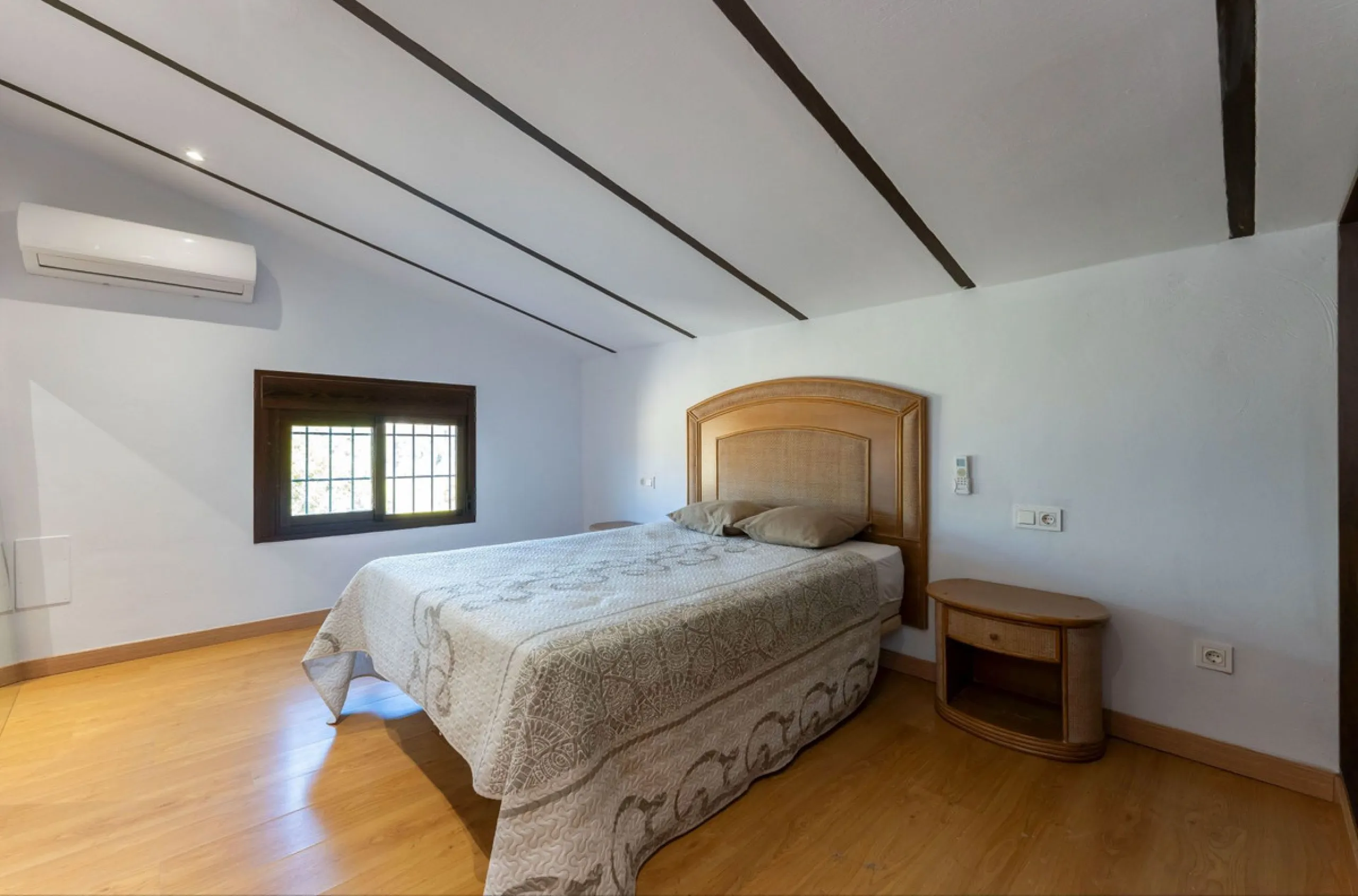 House - Finca - Cortijo в продаже в Coín, Málaga. В доме 3 спален и 2 ванных комнат. Площадь дома 71 м². Площадь участка 929 м²