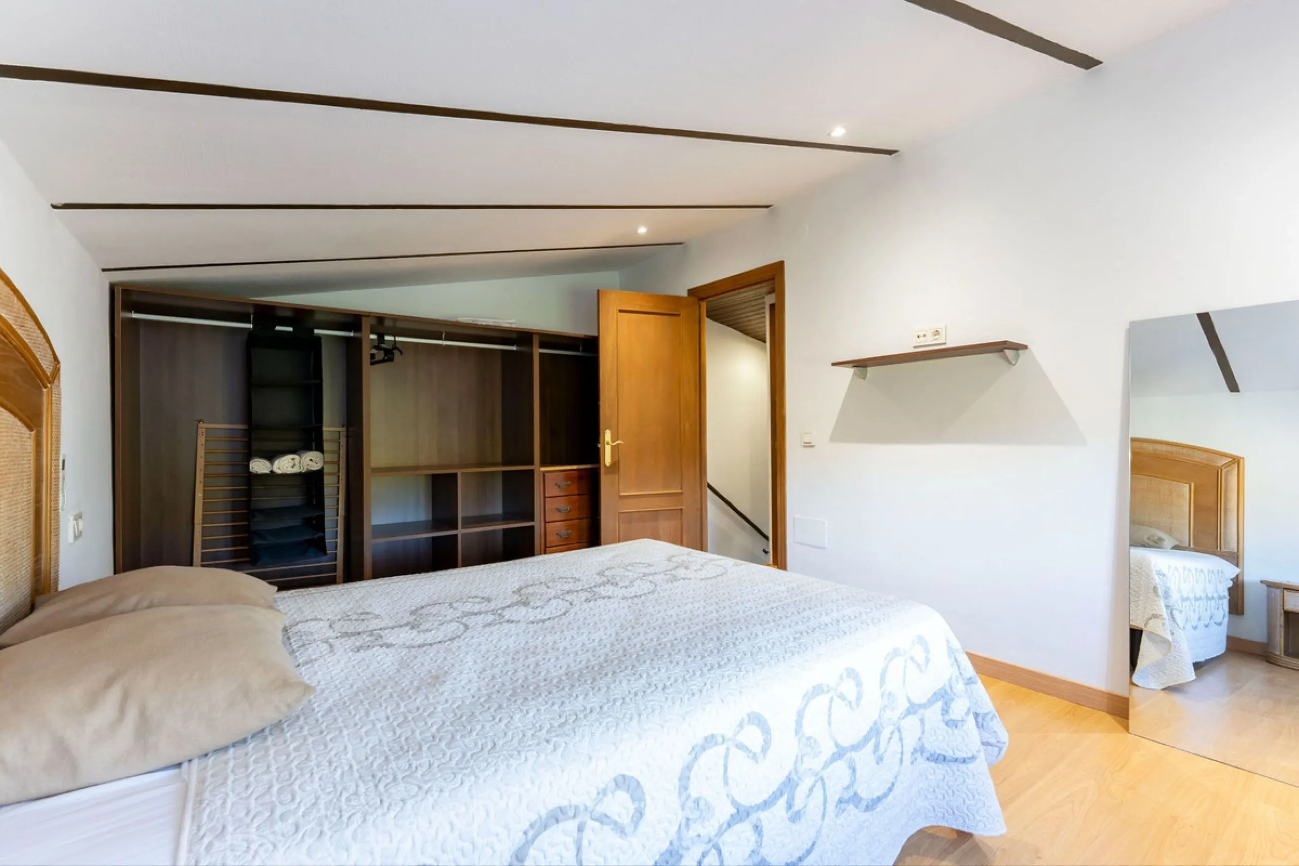 House - Finca - Cortijo в продаже в Coín, Málaga. В доме 3 спален и 2 ванных комнат. Площадь дома 71 м². Площадь участка 929 м²