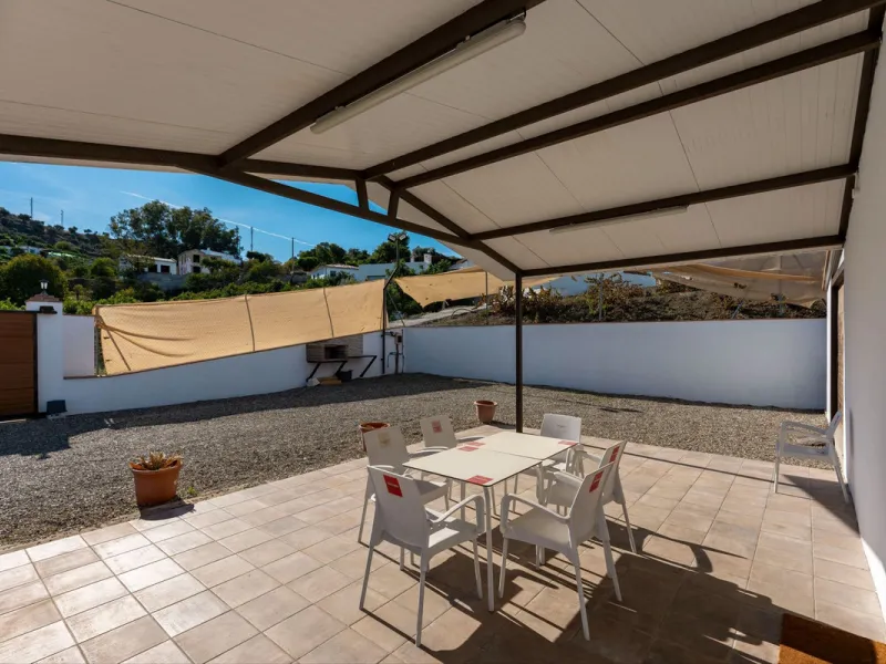 House - Finca - Cortijo в продаже в Coín, Málaga. В доме 3 спален и 2 ванных комнат. Площадь дома 71 м². Площадь участка 929 м²