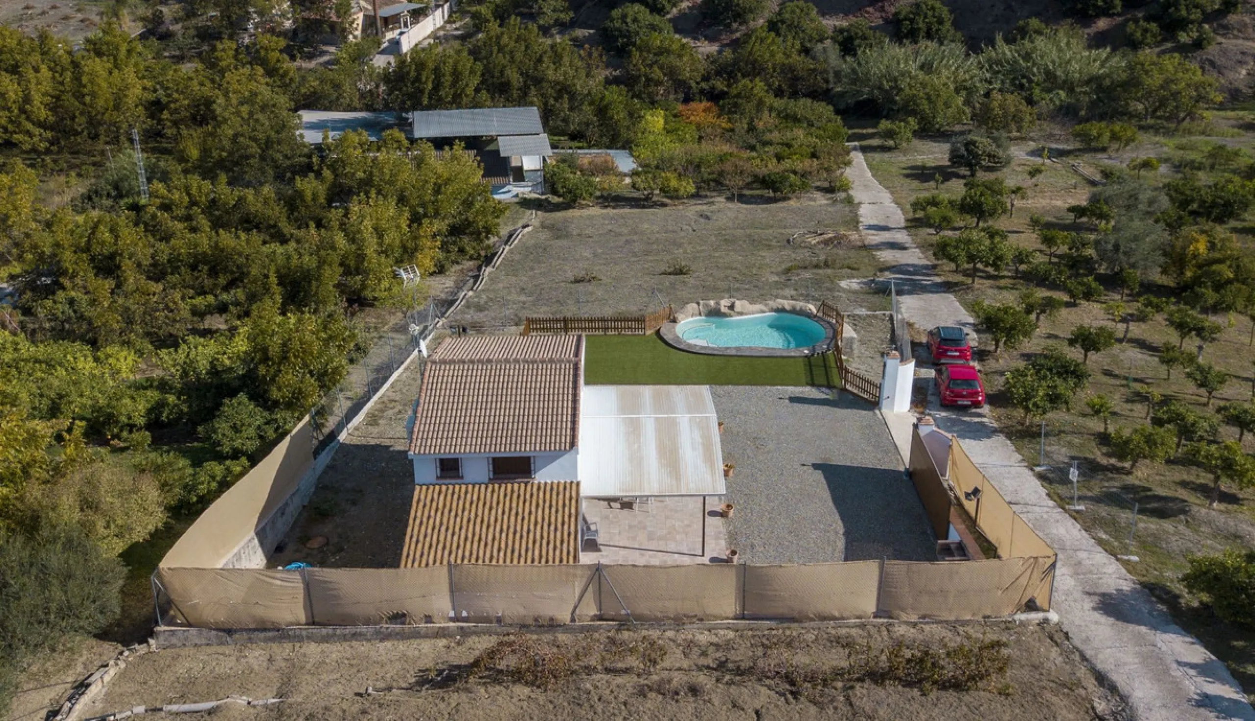 House - Finca - Cortijo в продаже в Coín, Málaga. В доме 3 спален и 2 ванных комнат. Площадь дома 71 м². Площадь участка 929 м²