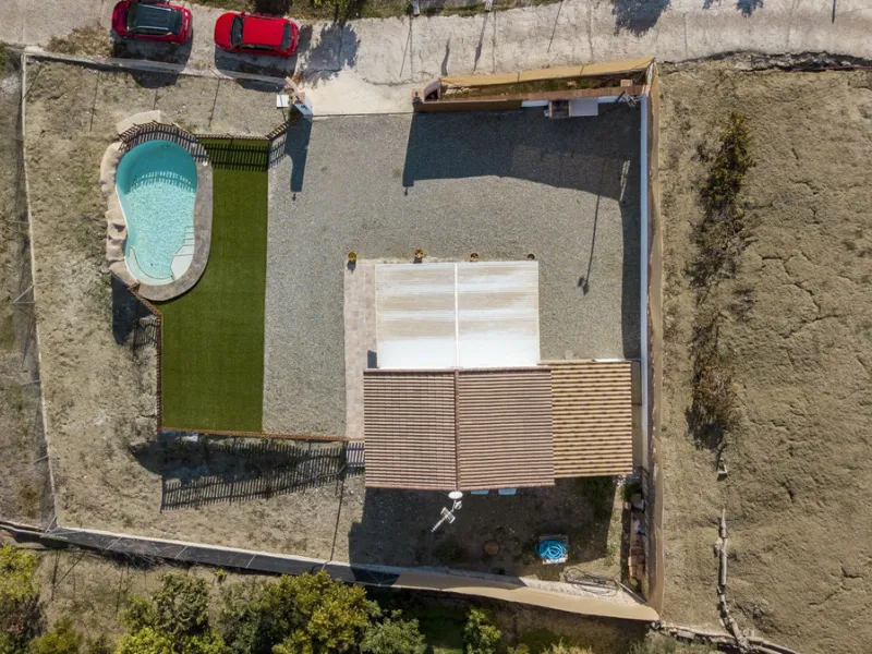 House - Finca - Cortijo в продаже в Coín, Málaga. В доме 3 спален и 2 ванных комнат. Площадь дома 71 м². Площадь участка 929 м²