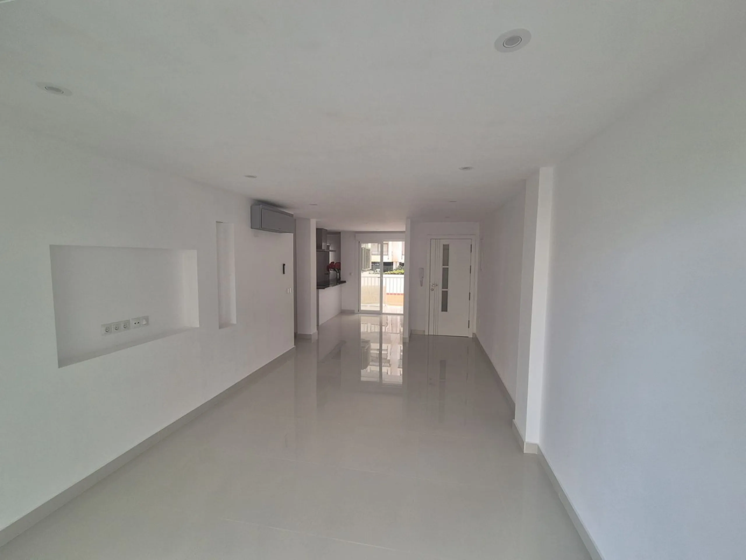 **Apartment for Sale in Los Boliches - Your New Home by the Sea!**