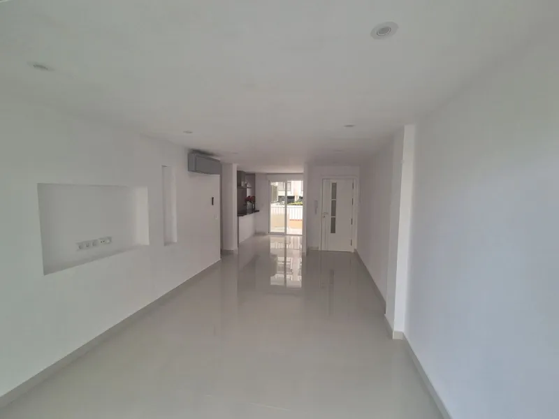 **Apartment for Sale in Los Boliches - Your New Home by the Sea!**